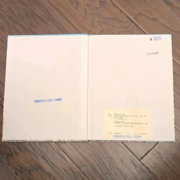 An Extraordinary Egg by Leo Lionni - Picture 3 of 6